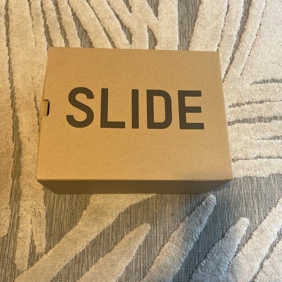 adidas Yeezy Slide main image 4